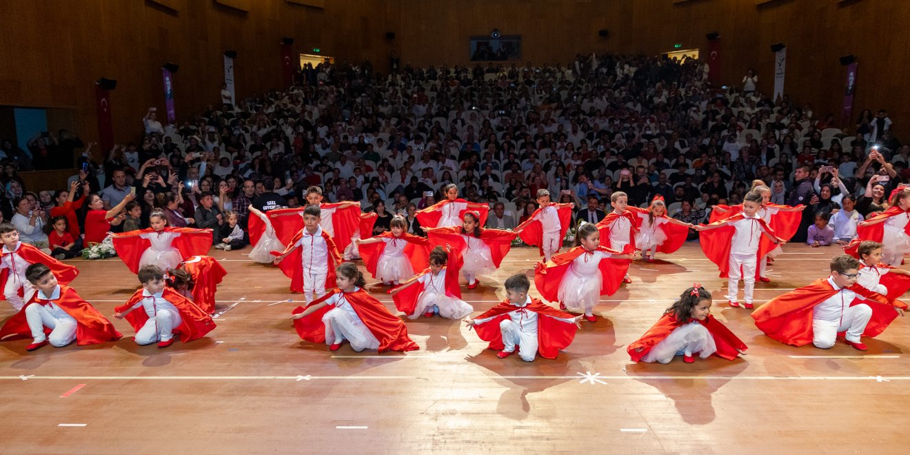 MANAVGAT BELEDİYESİ EĞİTİM KURUMLARINDA 23 NİSAN COŞKUSU