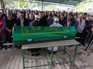 MANAVGAT’IN ESKİ BELEDİYE BAŞKANI ZEYNEL ŞENOL SON YOLCULUĞUNA UĞURLANDI