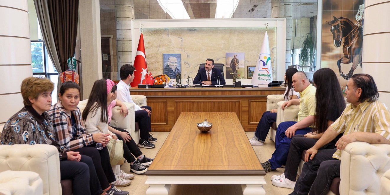 ENGELLİLER HAFTASI’NDA ANLAMLI ZİYARET