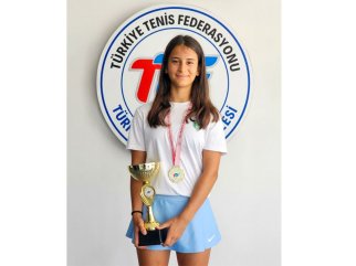 MANAVGATLI SPORCU MAVİ ASYA YILDIRIM TÜRKİYE ŞAMPİYONU OLDU