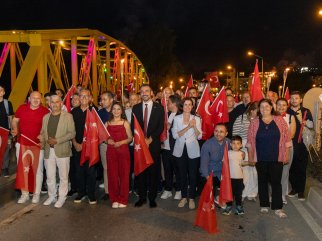 MANAVGAT’TA 19 MAYIS COŞKUSU FENER ALAYI VE KONSERLE TAÇLANDI