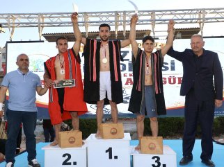 MANAVGATLI GÜREŞÇİ NİZİP’TE İKİNCİ OLDU