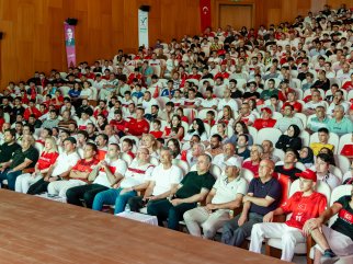 MANAVGATLILAR AY-YILDIZLI FORMA İÇİN TEK YÜREK OLDU