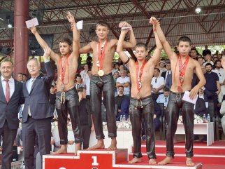KIRKPINAR’DAN MANAVGAT’A ÇİFTE GURUR