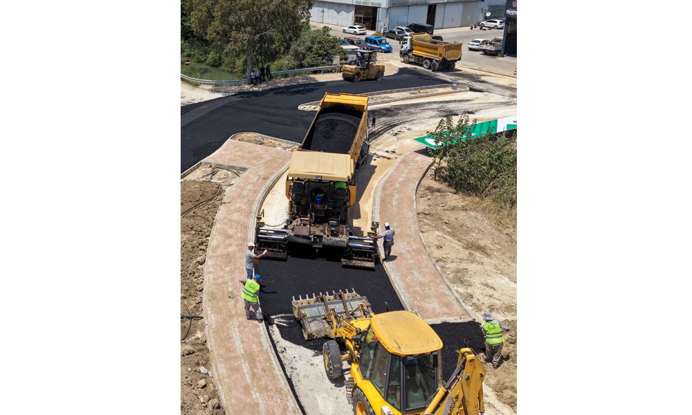 MANAVGAT BELEDİYESİ’NDEN D-400 BAĞLANTI YOLUNDA ULAŞIM HAMLESİ