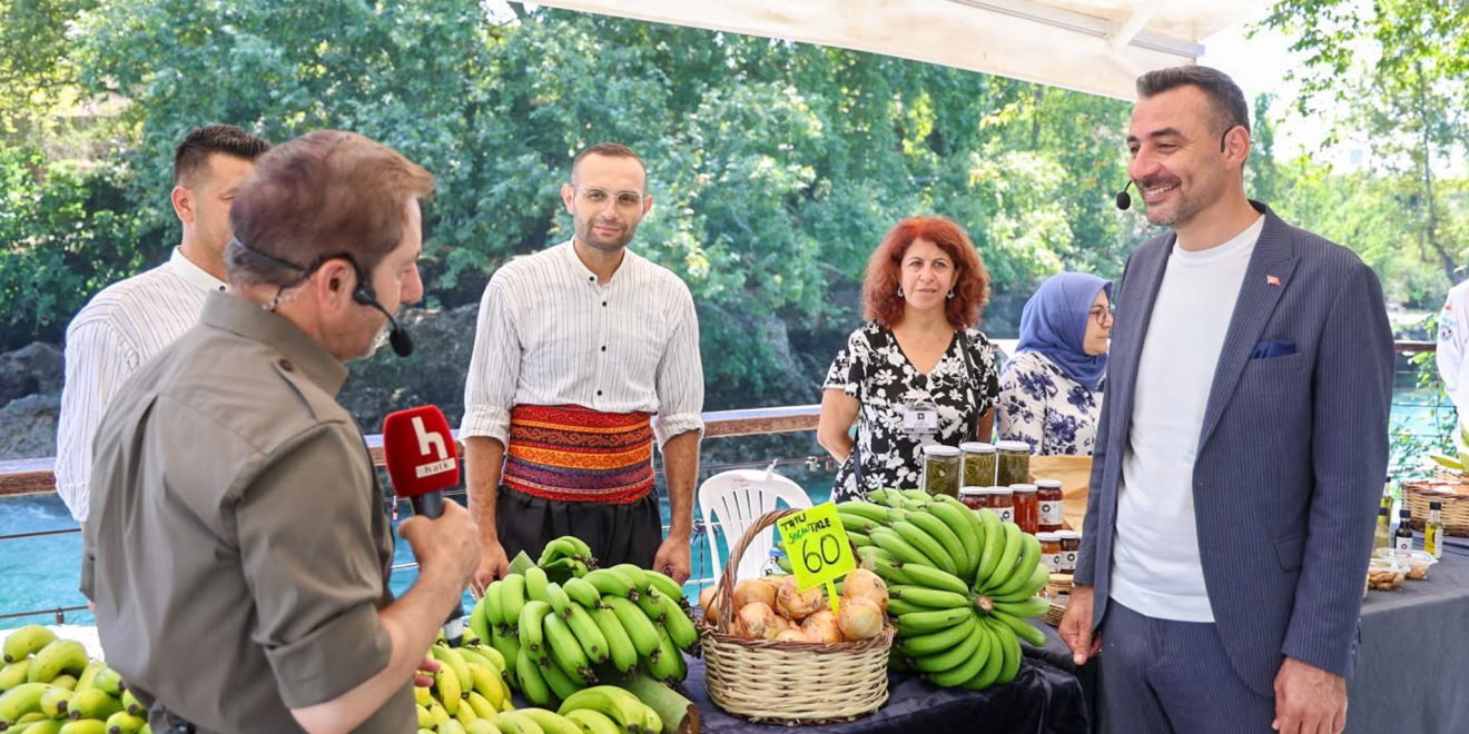 BAŞKAN VEKİLİ AV. MEHMET ÇİÇEK, “GÖRKEMLİ HATIRALAR” PROGRAMINDA MANAVGAT’IN YEREL DEĞERLERİNİ TANITTI