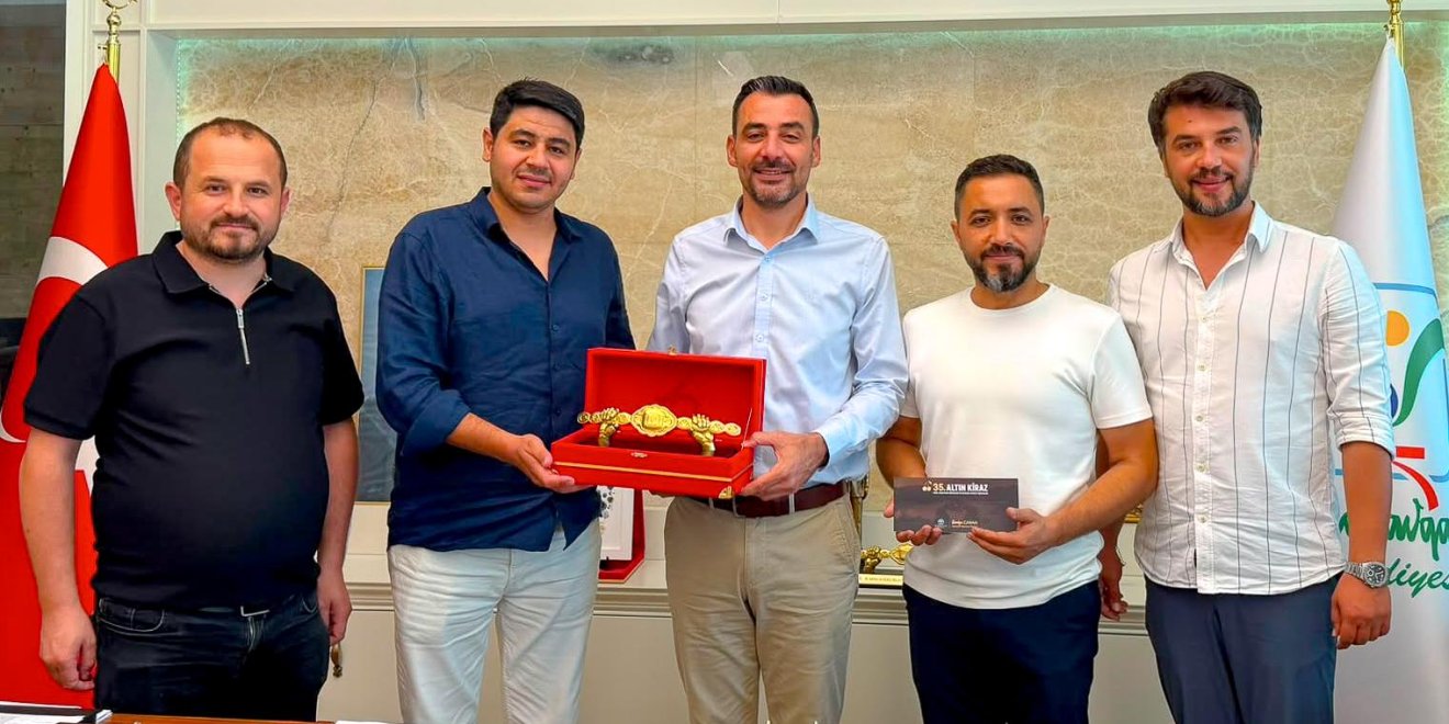 KORKUTELİ’NDEN MANAVGAT BELEDİYESİ’NE ALTIN KİRAZ YAĞLI PEHLİVAN GÜREŞLERİ VE ŞENLİK DAVETİ