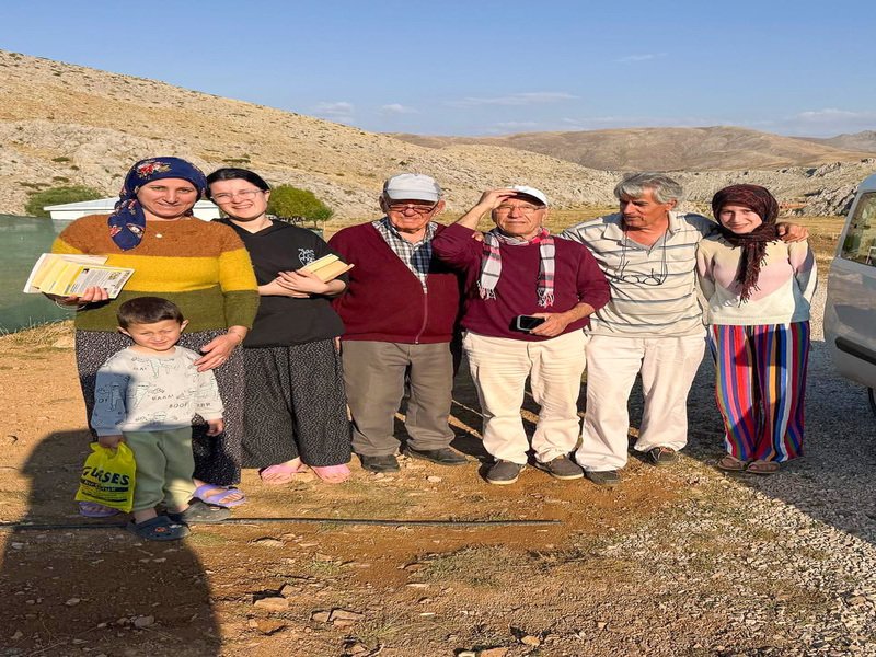 MANAVGAT BELEDİYESİ’NDEN YAYLALARA KİTAP DESTEĞİ