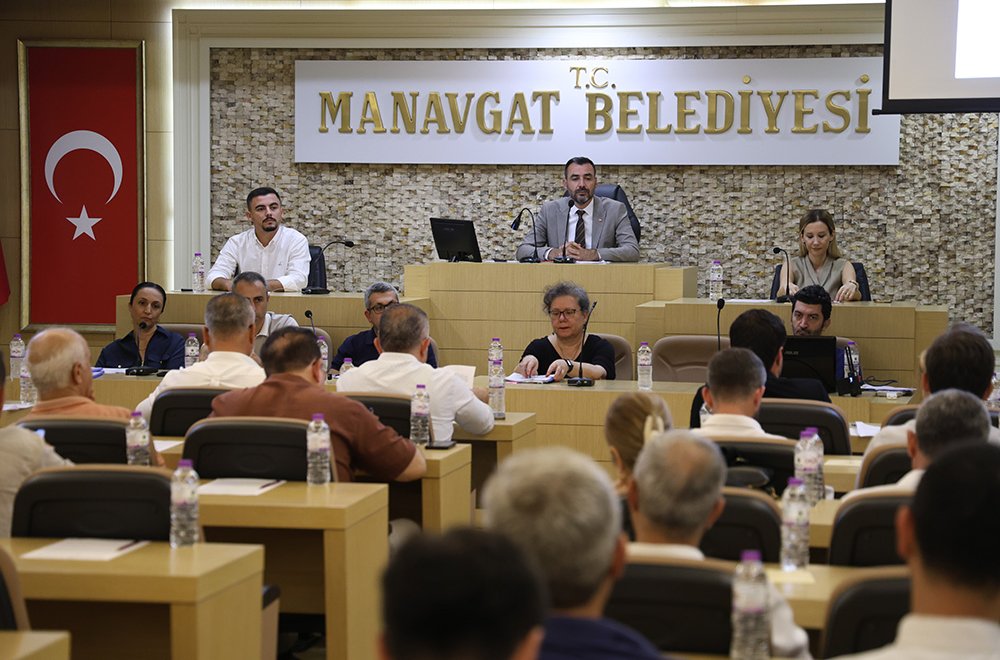 MANAVGAT’IN HİZMET GÜCÜNÜ ARTIRACAK MADDEYE AK PARTİ MECLİS ÜYELERİNDEN RET