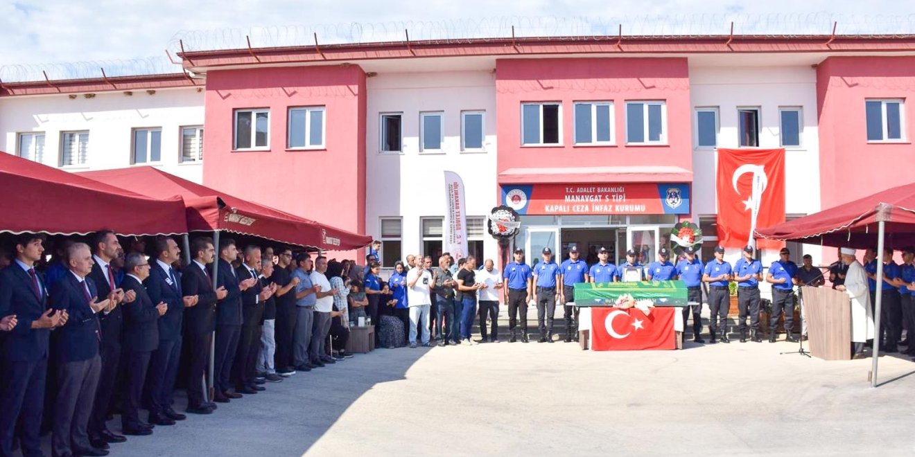 BAŞKAN VEKİLİ MEHMET ÇİÇEK, AHMET SEVİM’İN CENAZE TÖRENİNE KATILDI