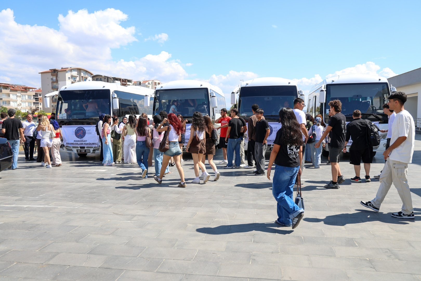 H76A2157.Jpg