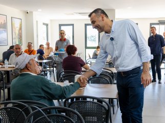 BAŞKAN VEKİLİ ÇİÇEK, HALK LOKANTASI’NDA VATANDAŞLARLA BİR ARAYA GELDİ