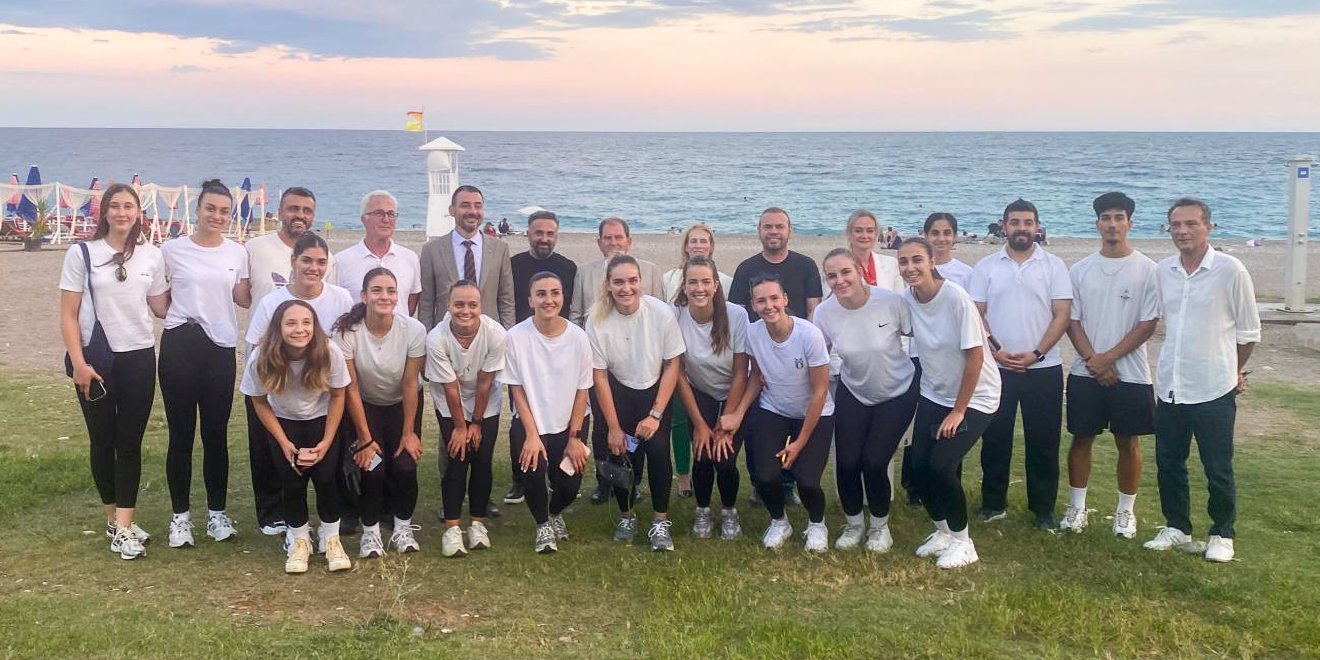 BAŞKAN VEKİLİ ÇİÇEK’TEN TRENDY HOTELS MANAVGAT BELEDİYESPOR’A MORAL ZİYARETİ