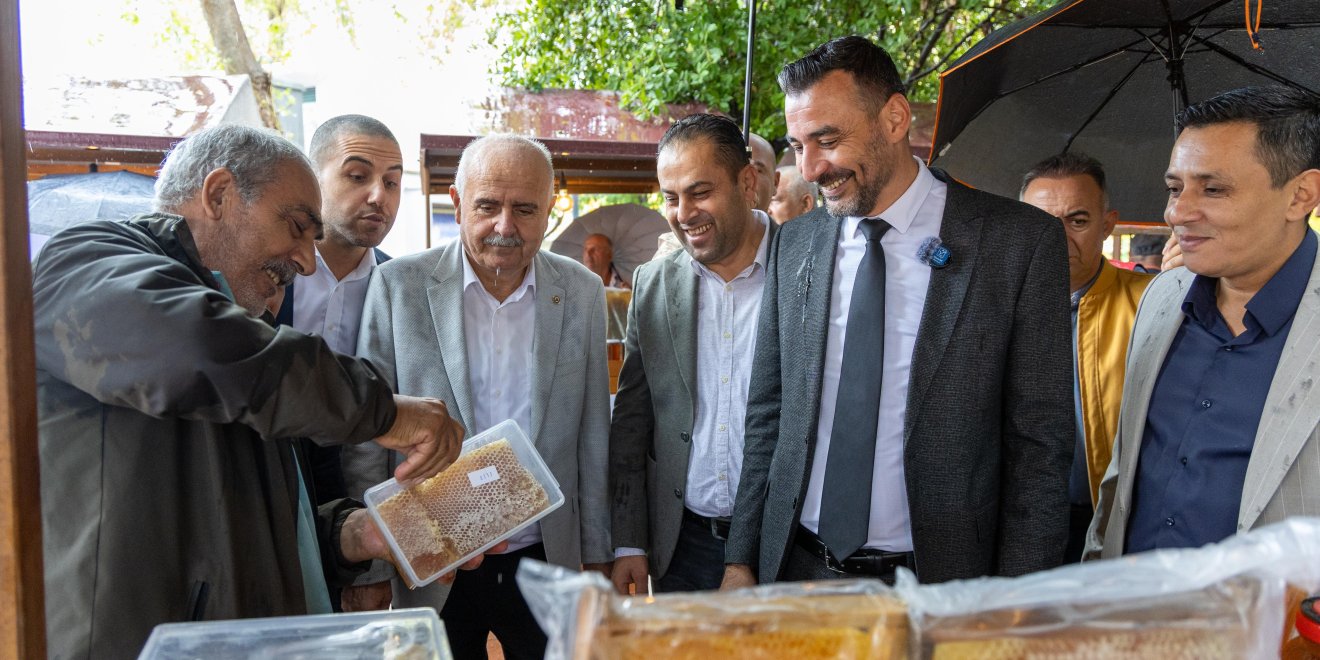 MANAVGAT’TA BAL VE ARICILIK FESTİVALİ BAŞLADI