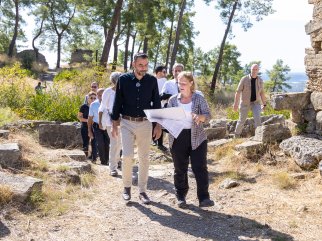 MANAVGAT BELEDİYESİ’NDEN LYRBE ANTİK KENTİ’NDEKİ KAZI ÇALIŞMALARINA DESTEK