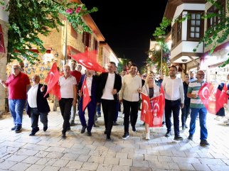 MANAVGAT’TA 10. ULUSLARARASI HALK DANSLARI FESTİVALİ BAŞLADI