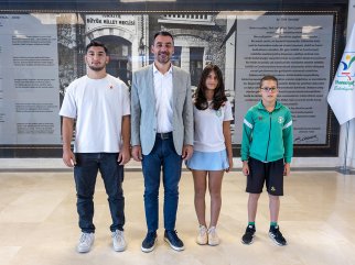MANAVGAT BELEDİYESİ’NDEN BAŞARILI SPORCULARA DESTEK