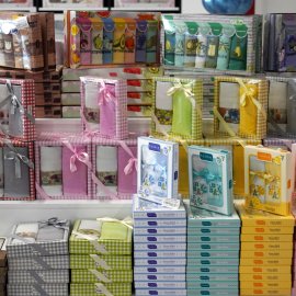 Çersan Kuruyemiş Raflar