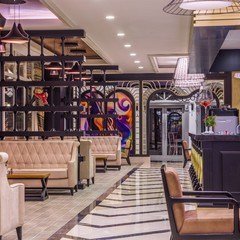 Lounge Bar-Patisserie1