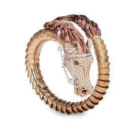 ANIMALIER Horse bracelet in 18kt rose and white gold with white and black diamonds. Diamonds weight (total) 3.17 ct