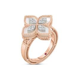PRINCESS FLOWER ring in 18kt rose gold with mother of pearl and diamonds. Mother of pearl weight (total) 3.40 ct Diamonds weight (total) 0.19 ct