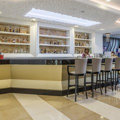 Lobby Bar