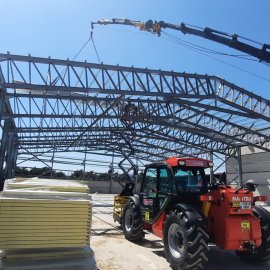 STEEL WAREHOUSE STRUCTURES