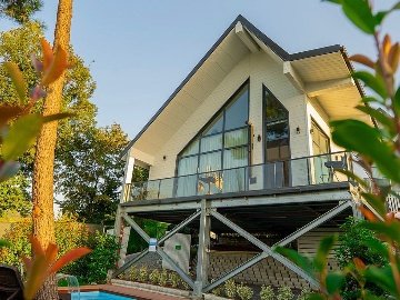 BUNGALOW 9