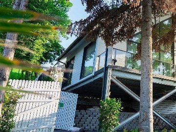 BUNGALOW 7