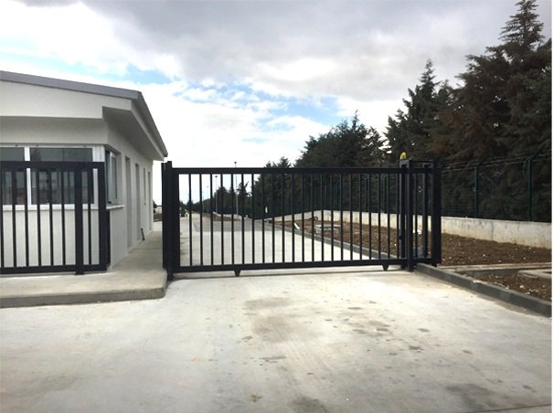 bahçe-kapısı-motorları