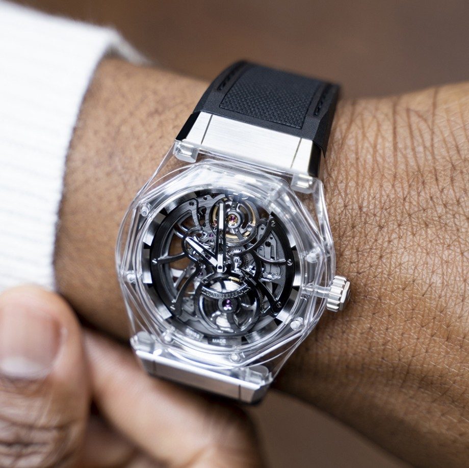 Laureato-Absolute-Light-1