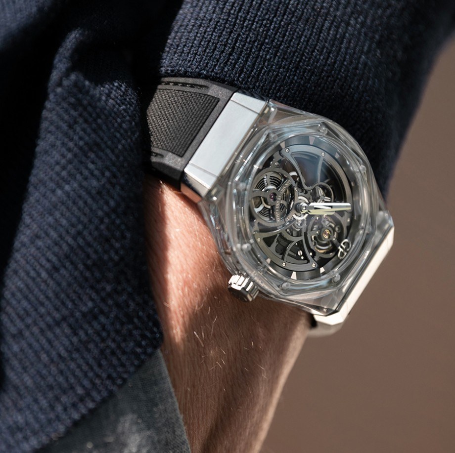 Laureato-Absolute-Light-2