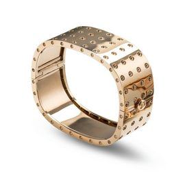 POIS MOI bracelet in 18kt rose gold. the future and the past of elegance share the same shape.