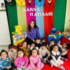 Pembe Mavi Düşler Anaokulu Gündüz Bakım evi Kreş