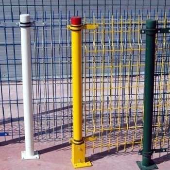 PIPE FENCE POLE