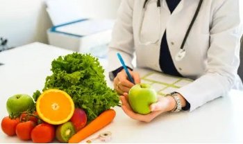 Diyet ve Beslenme: Diyetisyenin Rolü ve Sağladıkları
