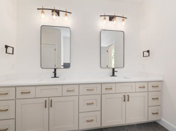 Banyo Dolabı Seçimi: Neme Dayanıklı Malzeme ve Doğru Ölçü