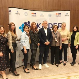 1baf9747-ea5d-4d83-89fc-8b646ff77798