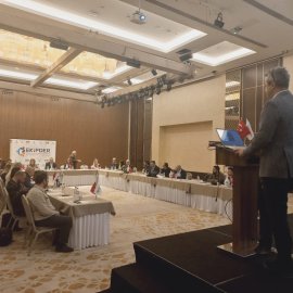 1d892ed5-c279-4abd-93d7-7903815334e3