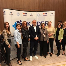 32d5880c-3d9a-43e3-a6ec-733fedb54a95