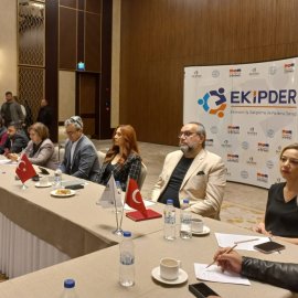 a3e25cb9-d0a4-49c5-bc43-d9d87bed800e