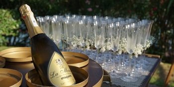 How To Have A Cocktail Wedding and Who Should Prefer it