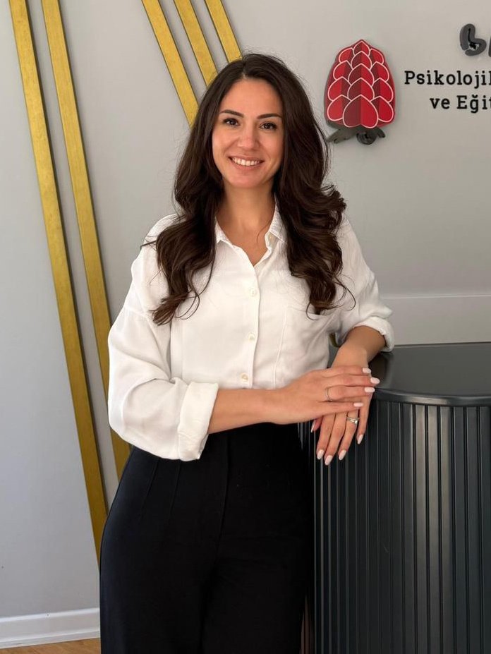 Hazan Oğuz Karataş