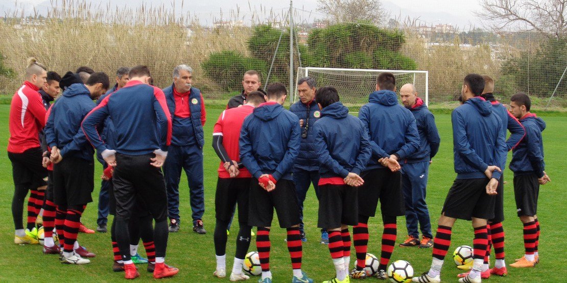 Football camps in Turkey. Youth basketball camps in Antalya.