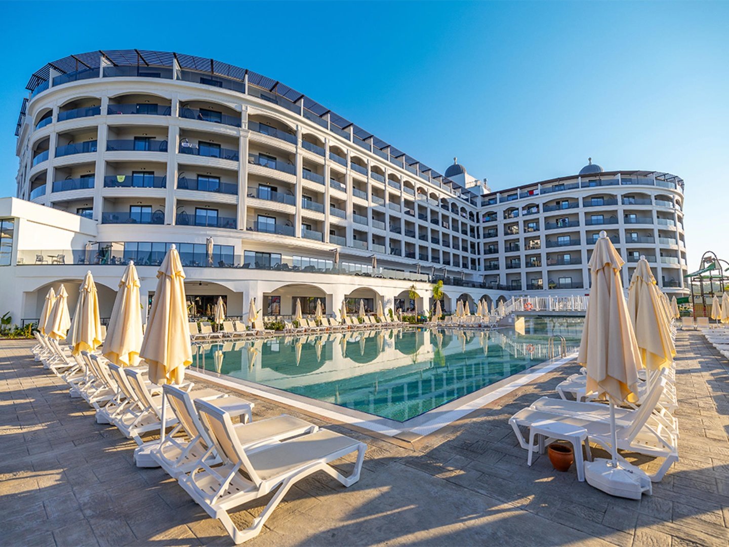 Side Moon Palace Hotel
