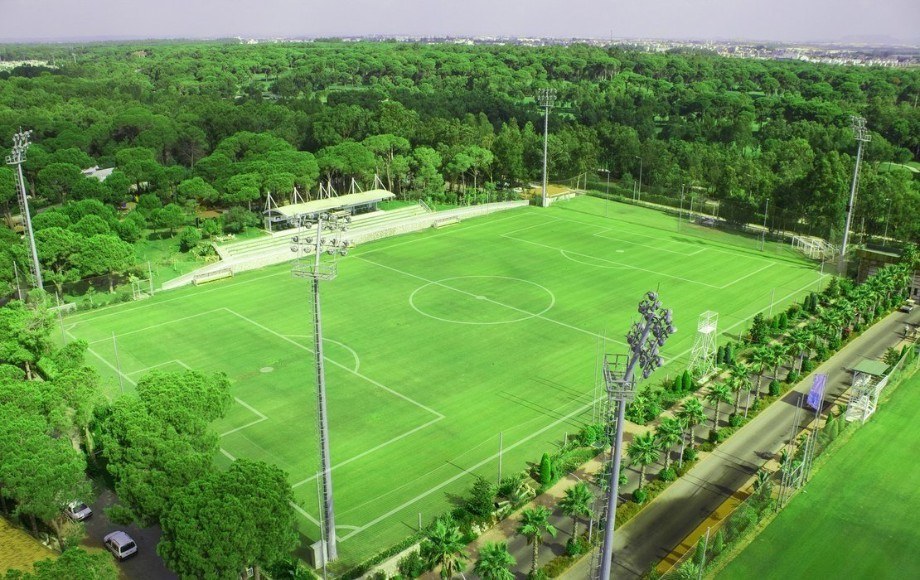 футбольный тренировочный лагерь в Анталии