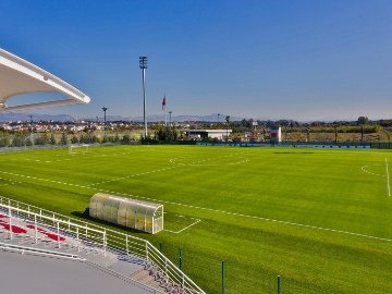 Футбольные поля в Сиде