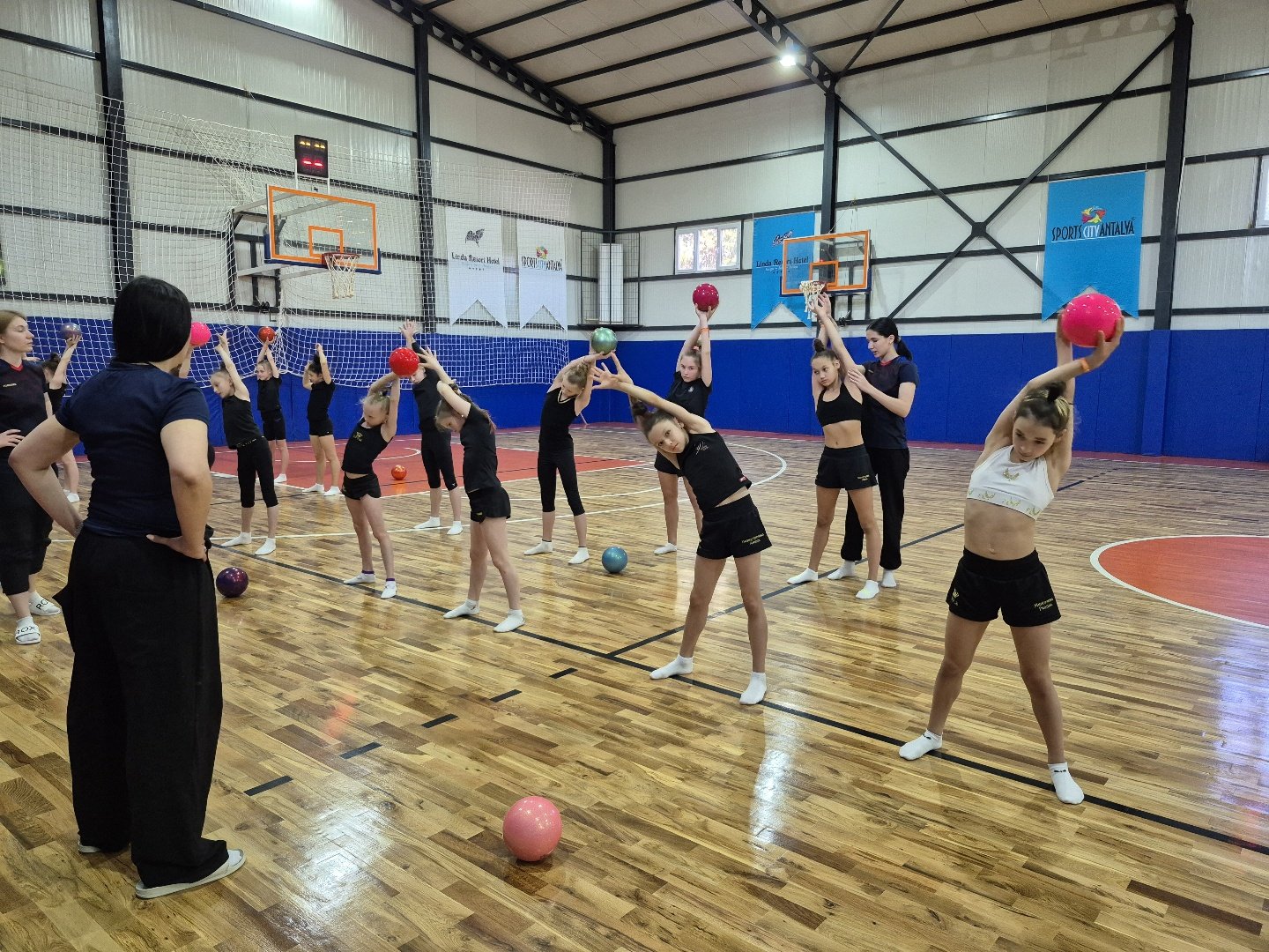 Гимнастические лагеря на стороне Анталии