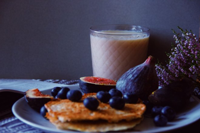Tahinli & İncirli Akdeniz Smoothie