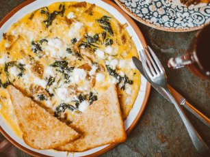 Bebek Ispanaklı & Lor Peynirli Klasik Omlet